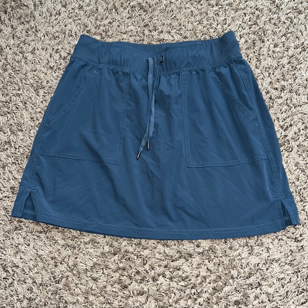 ✨3 FOR $15 SALE✨ Champion Skort